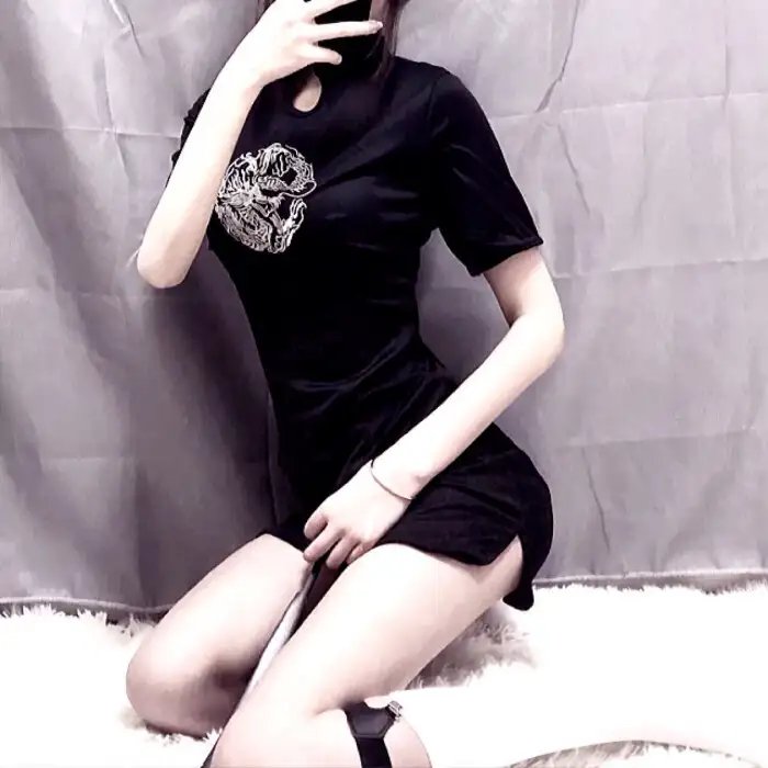 春色满梨园